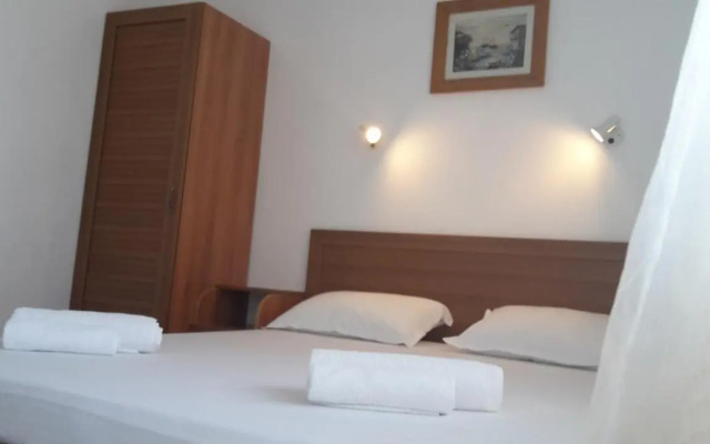 Guest House Kera