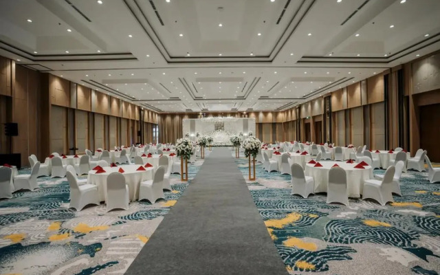 Luwansa Hotel & Convention Center Manado