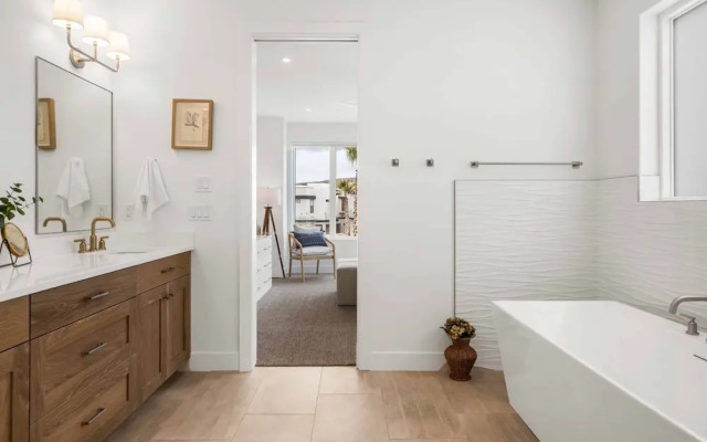 Beach Haven 5 Bedroom Townhouse