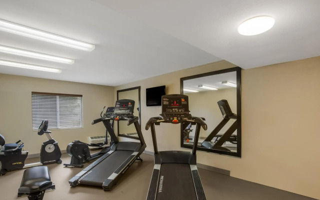 MainStay Suites Savannah Midtown