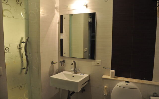 Hotel Crystal Retreat