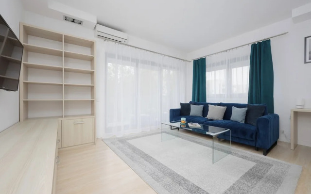 Nad Brzegiem Wisły Warszawa by Renters