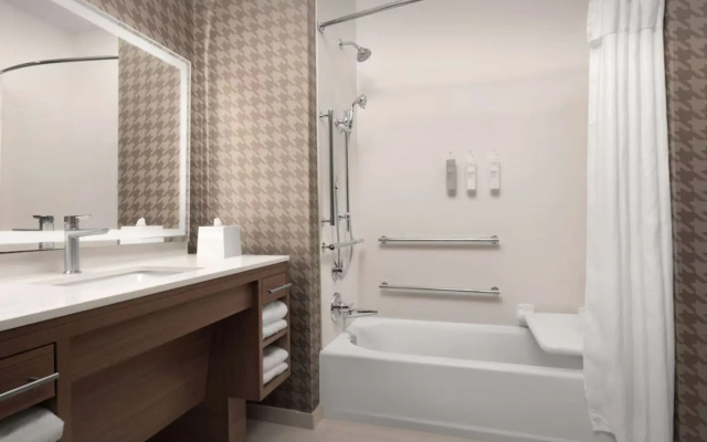 Home2 Suites by Hilton Bloomington Normal