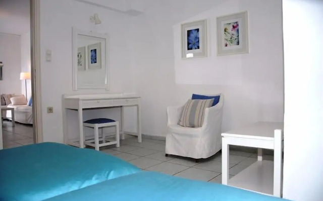 Villa Fleria Seaside Studios & Apts