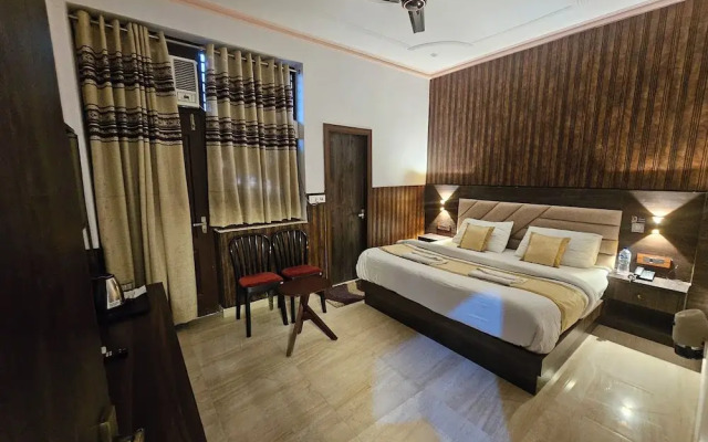 Shri Krishna Divine Dham