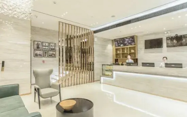 City Comfort Inn Hotel (Wuzhou Taiyang Plaza Wanda)