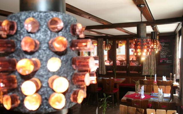 Alpine Budget Rooms by Täscherhof