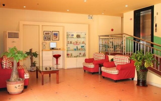 Home Inn Heyuan Railway Station