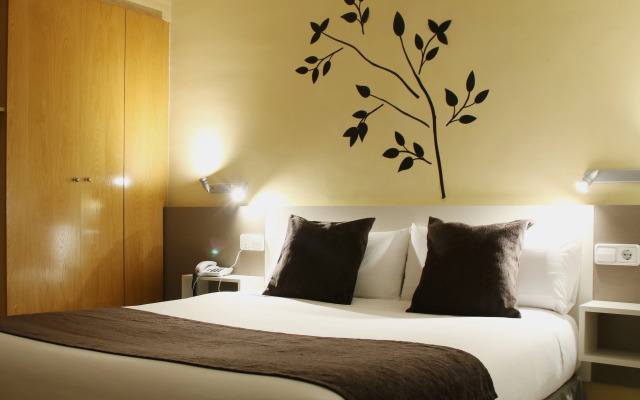 Hotel & Apartments Travessera