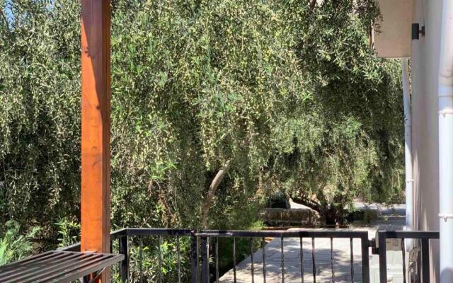 Magnolia CAPTAINS HOUSE with A POOL