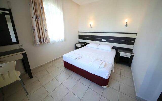 Qmax Apart Hotel