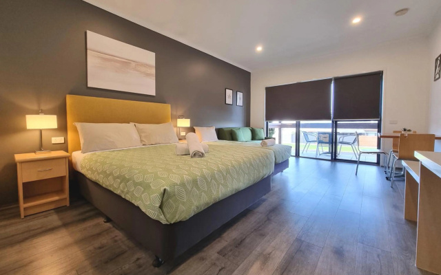 Seaview Motel and Apartments – Guest Rooms – Apollo Bay