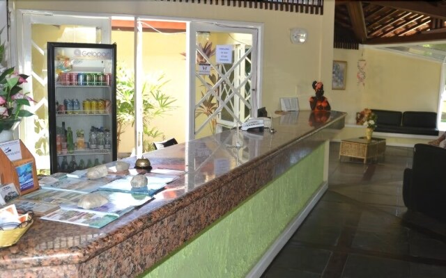 Oasis Praia Hotel