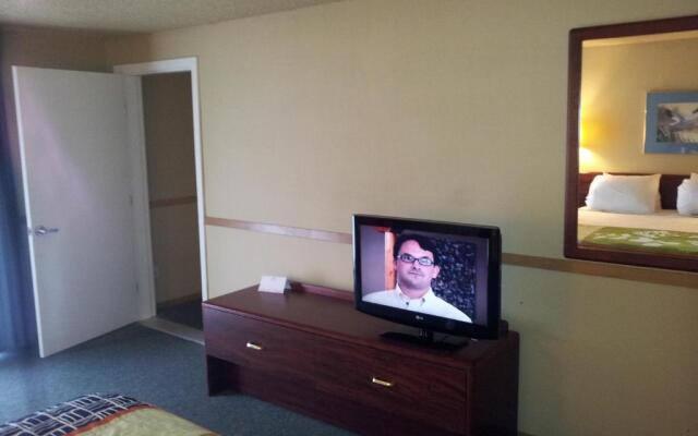 South Tacoma Suites