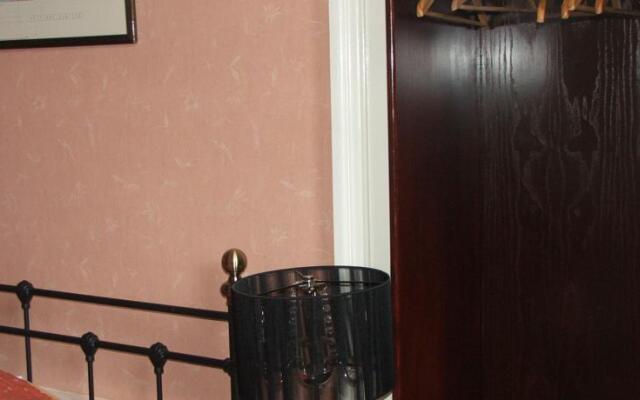 Eyre Guest House
