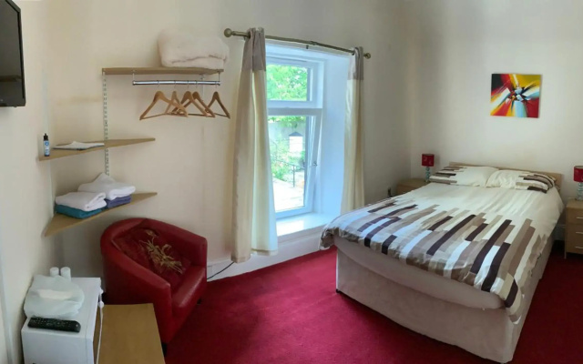 Grant Arms Hotel