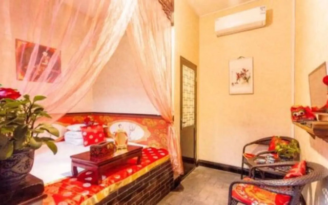 Pingyao Red Lantern Theme Hotel