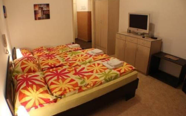 Gregors Downtown Apartments