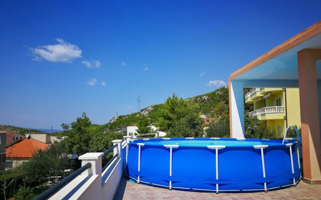Turina Apartments