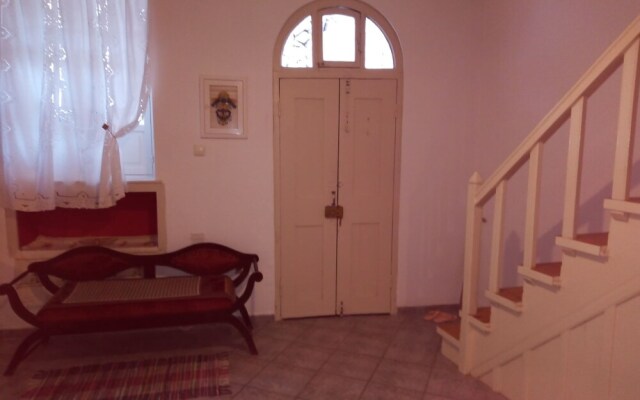 Traditional sea view house in Nisyros