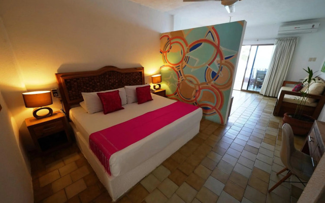 Emperador Vallarta Beachfront Hotel and Suites