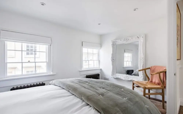 Central Georgian Townhouse With Free Parking