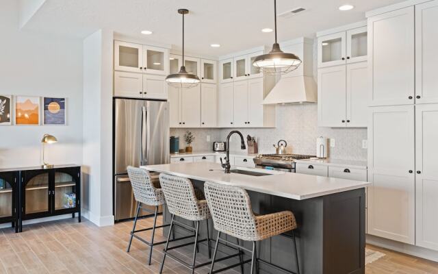 Persian Bliss 10 Bedroom Townhouse