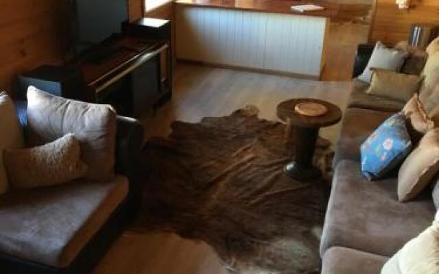 Springmead Rustic Cabin