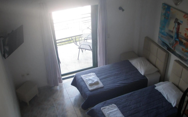 UMBRELLA BEACH APARTMENTs