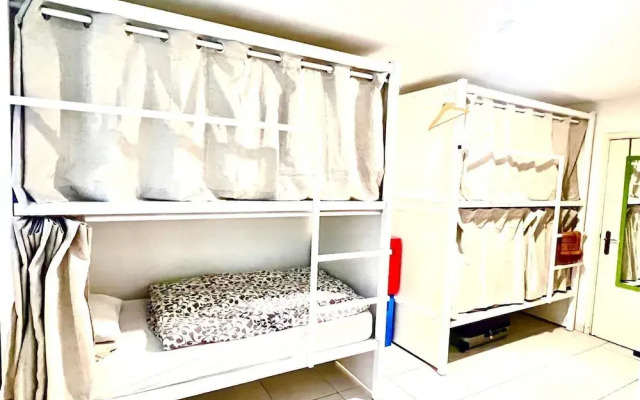 SwissPorto Guest House