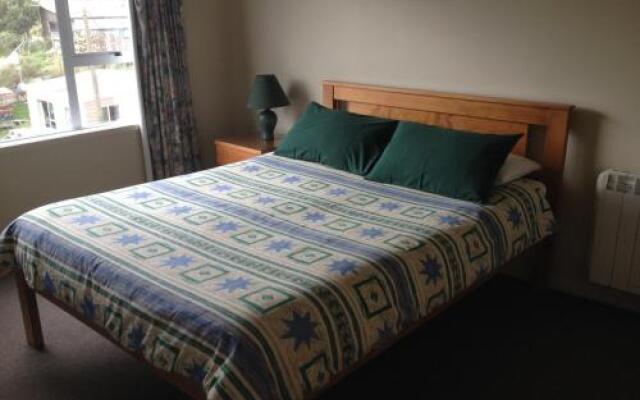 Lazy Dolphin Lodge