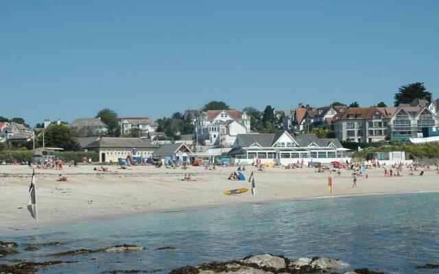 Falmouth Beach Hotel