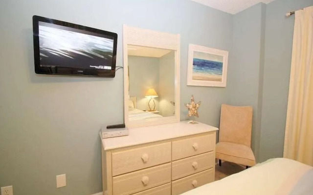 Tradewinds 1102 by RedAwning