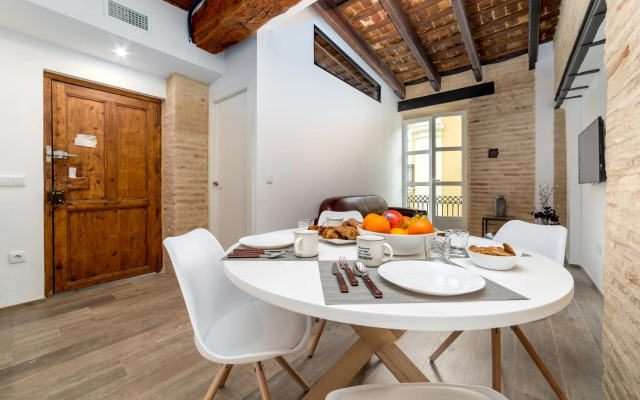 CATHEDRAL LUXURY TERRACE FLAT 2BR,2BA, A\C,Wifi