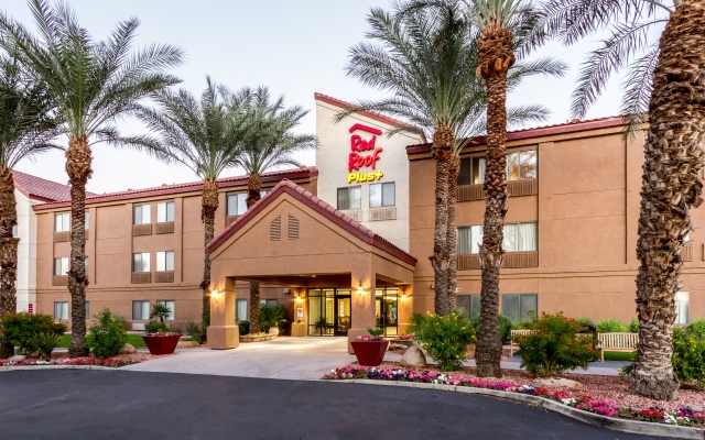 Red Roof Inn PLUS+ Tempe - Phoenix Airport