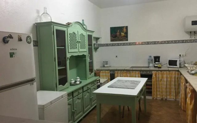 Chalet Ctra. Utrera-los Palacios