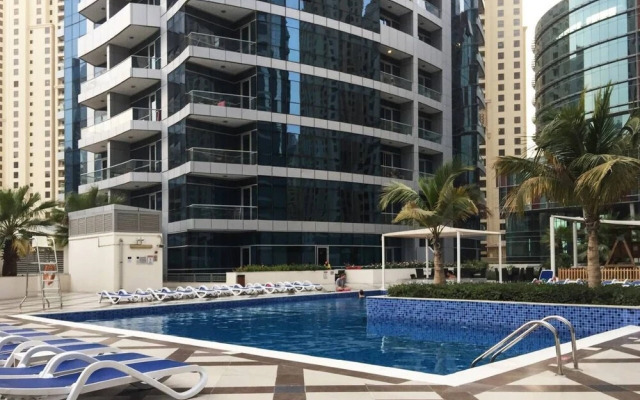 Modern Studio w/ Incredible Marina Views!