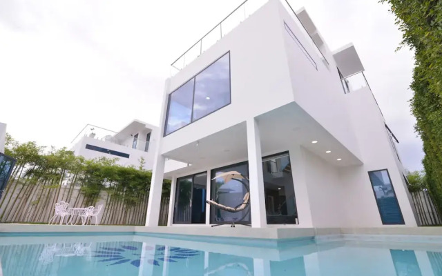 Private Pool Villa in Central  Pattaya - Palma3