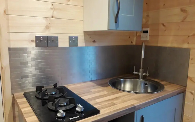 Hornbeam Eco Cabin - Sleeps 2 - Valley View