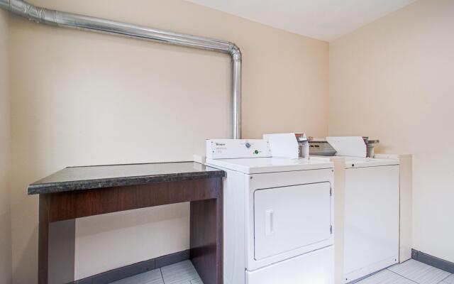 Red Roof Inn Houston – Spring North