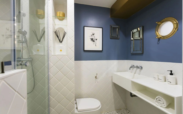 Les Halles - Louvre Private Apartment