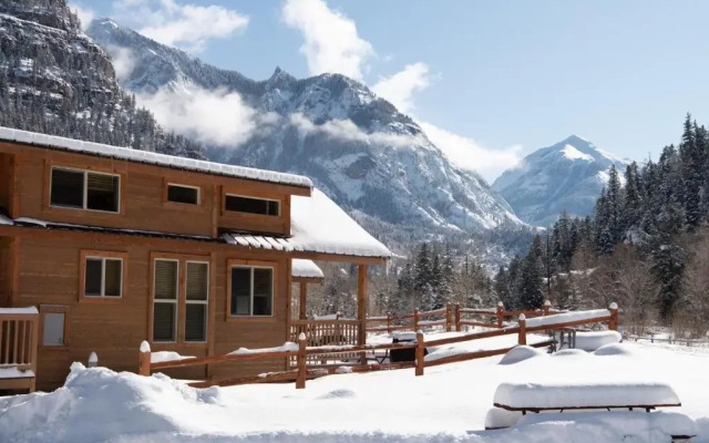 Ouray RV Park & Cabins