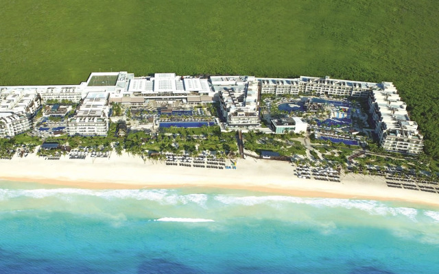 Royalton Riviera Cancun, An Autograph Collection All-Inclusive Resort & Casino