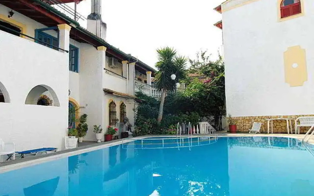 Bella Grecia Studios and Apartments