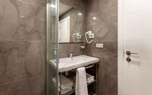 Lilium Luxury Suites