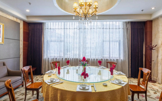 Changchi Hot Spring Hotel