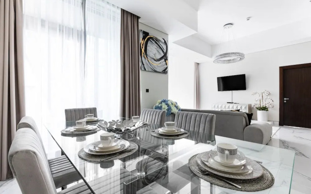 GLOBALSTAY. J One Tower Apartments