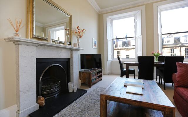 Modern Luxury City Apartment Edinburgh