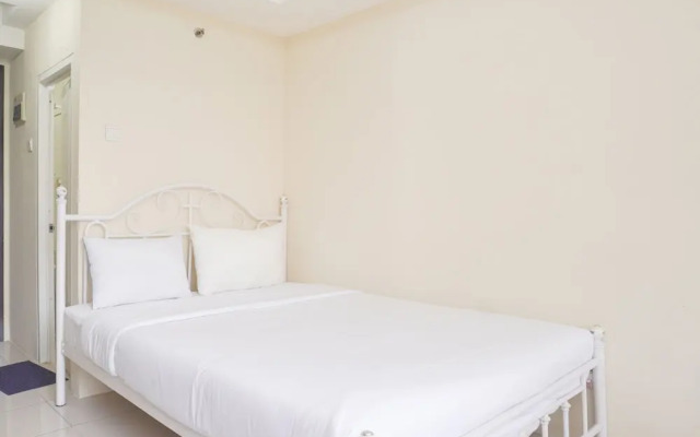 Homey And Simply Look Studio Belmont Residence Puri Apartment