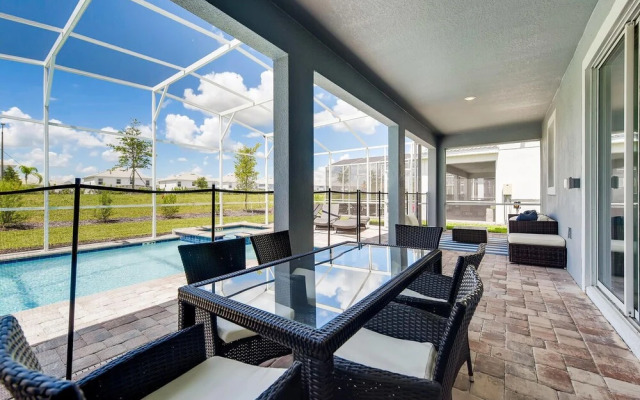 1596 MC - Enchanted 6BR Villa: Pool, Magic for 14